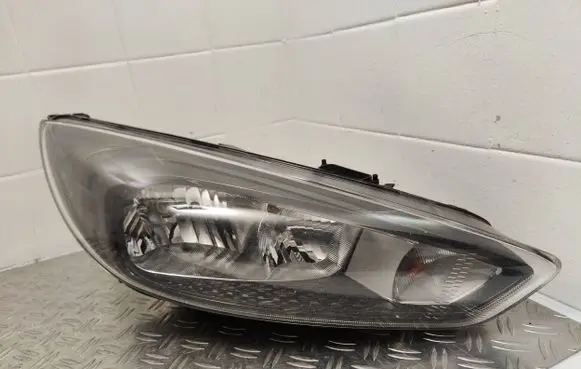 Ford Focus Headlight/headlamp F1EB13W029sc 175PL7092