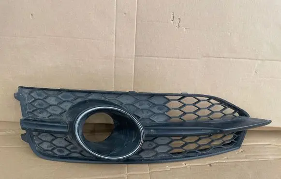 Audi A7 S7 4G Front bumper lower grill 4G8807681C