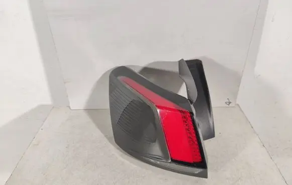 Peugeot 3008 II Rear/tail lights 9810477180