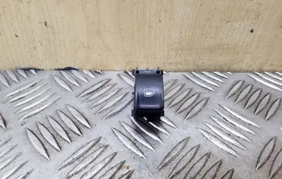 Volkswagen PASSAT B8 Electric window control switch 5G0959855H