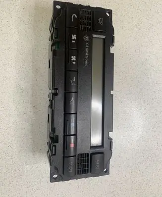 Volkswagen PASSAT B5.5 Climate control unit 3B1907044H 2400022303