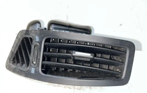KIA Ceed Dashboard side air vent grill/cover trim 97480