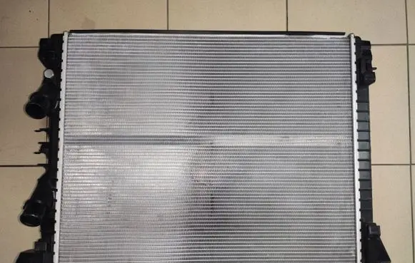 Maserati Levante Coolant radiator LX853002