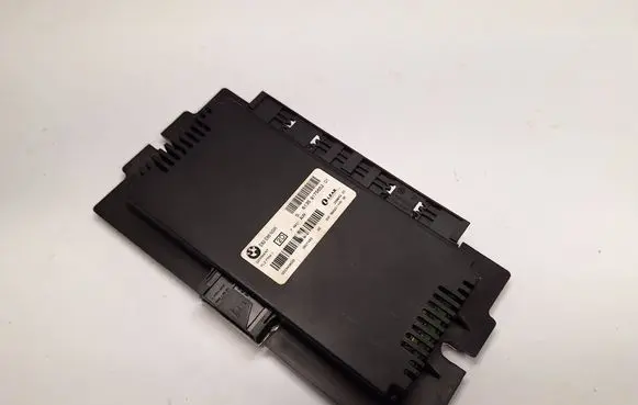 BMW 1 E82 E88 Light module LCM 61359175652 9175652