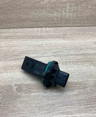 BMW 5 F10 F11 Mass air flow meter 7566990 280218169