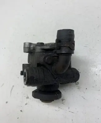 Volkswagen Golf IV Power steering pump 1J0422154A