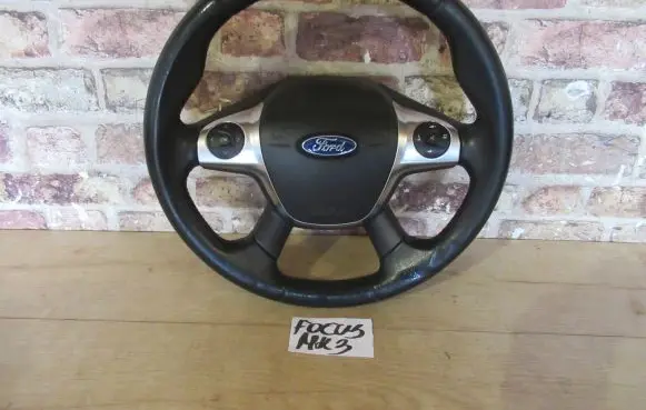 Ford Focus Steering wheel