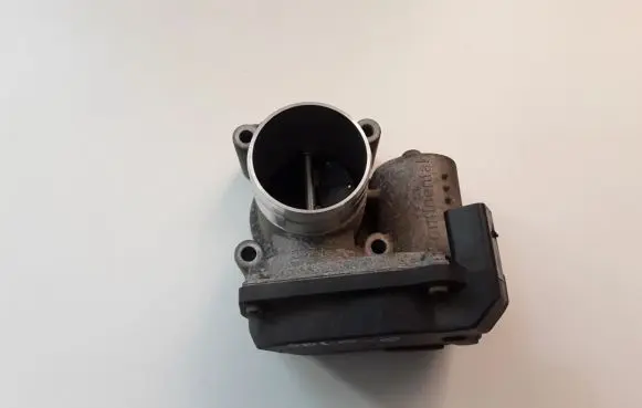 Volkswagen Polo V 6R Throttle valve 03D133062F
