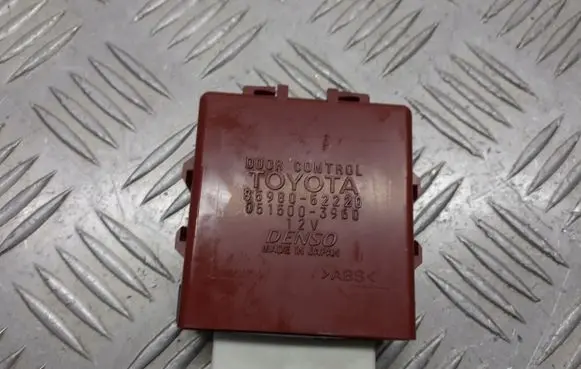 Toyota Yaris Sliding door control unit/module 85980-52220