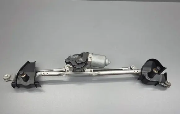 Suzuki Swift II Front wiper linkage and motor 3811068L00 AE1593002820