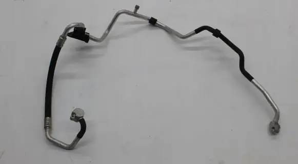 Audi Q3 8U Air conditioning (A/C) pipe/hose 8U0816743J