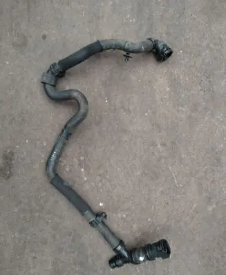 Peugeot 3008 II Engine coolant pipe/hose