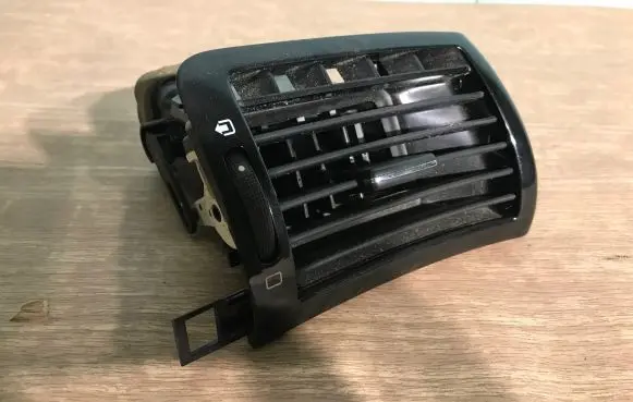 Peugeot 407 Dashboard side air vent grill/cover trim 9644589377 A1010005 A1010031