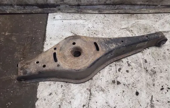 Volkswagen PASSAT B6 Rear upper control arm/wishbone