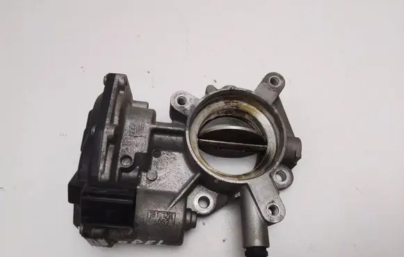 Opel Zafira C Throttle valve 55564164