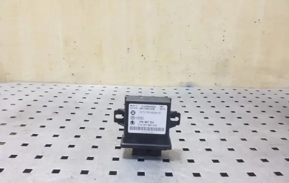 Volkswagen Touareg II Light module LCM 7P6907357 5WK50280