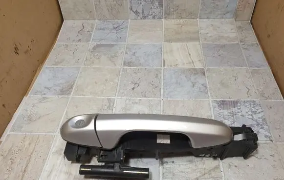 Chrysler Pacifica Front door exterior handle 40233500 04894457AF