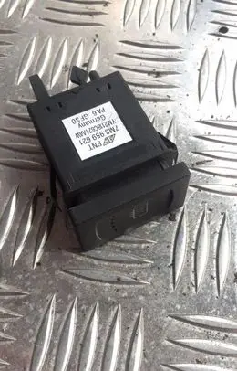 Seat Alhambra (Mk2) Windscreen/window heater switch 7m3959621