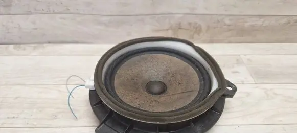 Toyota Yaris Front door speaker 861600D180