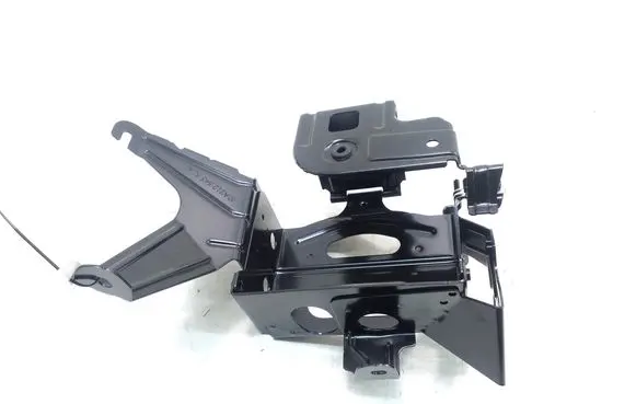 Battery bracket