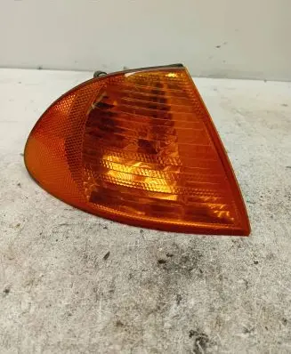 BMW 3 E46 Front indicator light 0311328002 6902766