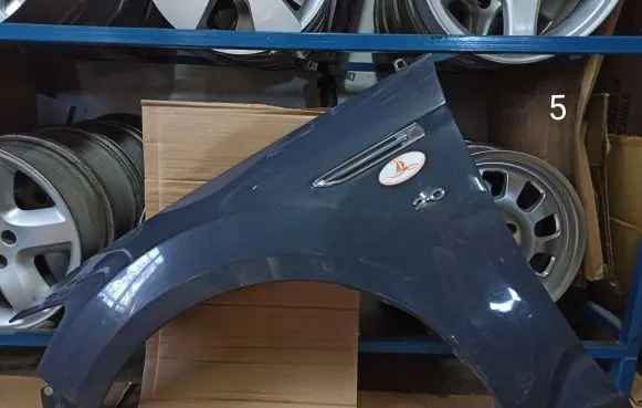 Ford Mondeo MK IV Fender
