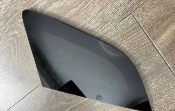 Ford Ecosport Rear side window DN1BA29750C