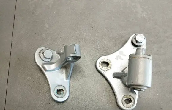 Mercedes-Benz ML W164 Front door hinge set 