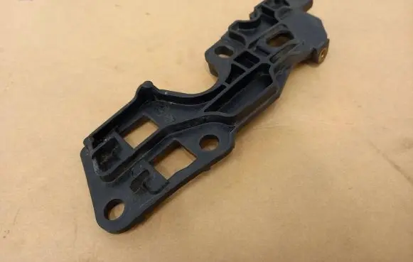 Land Rover Discovery Sport Front bumper mounting bracket FK7216A129AE PA66GF50 T8825