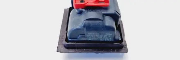 Fuel tank cap lock motor