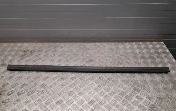 Audi S5 Facelift Engine compartment rubber 8T0823723B