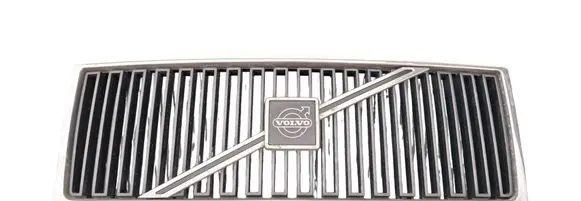 Volvo 740 Front grill 1369618 1369717
