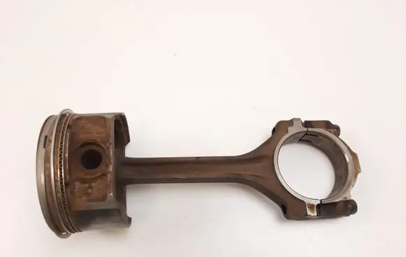 Lincoln Navigator Piston with connecting rod