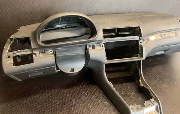 BMW 3 E46 Dashboard 8222255 2604000610 E2479K