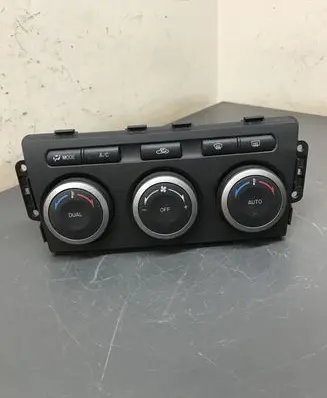 Mazda 6 Climate control unit T1005817ZD