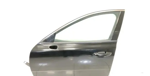 KIA Stinger Front door