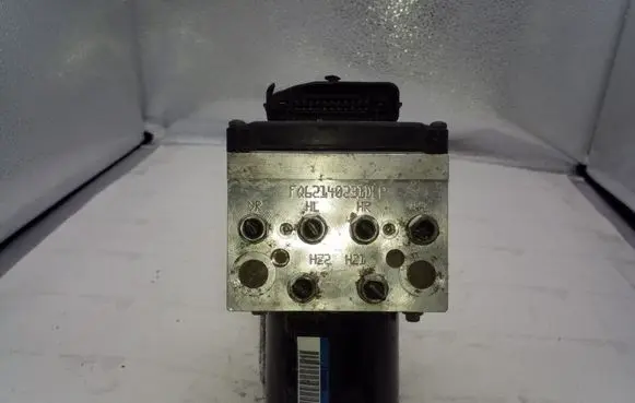 Volkswagen PASSAT B6 ABS Pump 3C0614095P 16332401 16332501A
