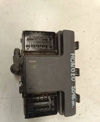 Ford Mondeo MK V Fuse module FG9T14A067EB G2811 11270326