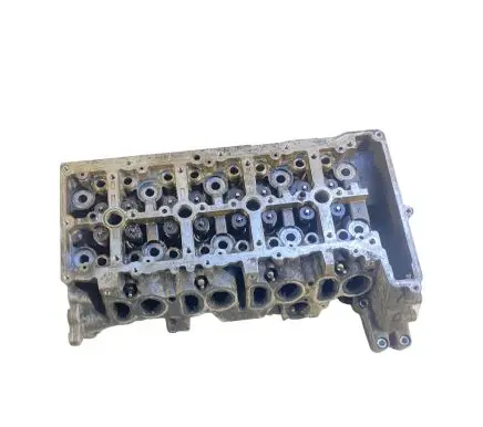 BMW 1 E81 E87 Engine head 779767807