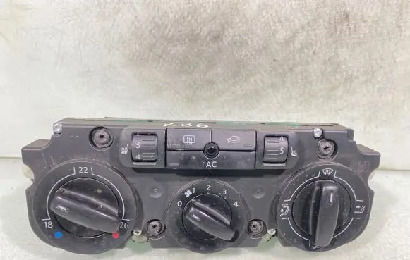 Volkswagen PASSAT B6 Climate control unit