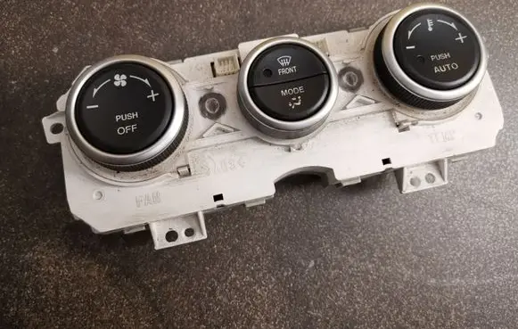 Mazda 6 Climate control unit E6A