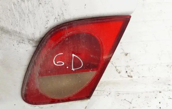 Mercedes-Benz E W210 Tailgate rear/tail lights