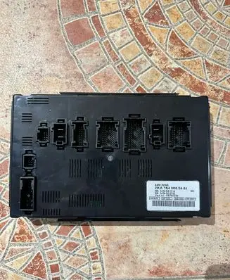 Mercedes-Benz ML W164 SAM control unit A1649005401 A1645457516 A1649025700