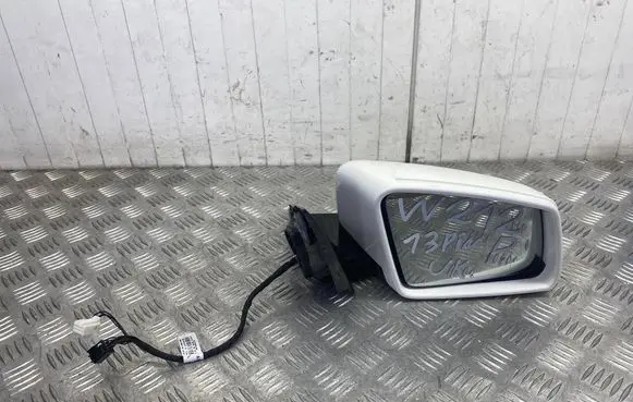 Mercedes-Benz E W212 Front door electric wing mirror A3159444
