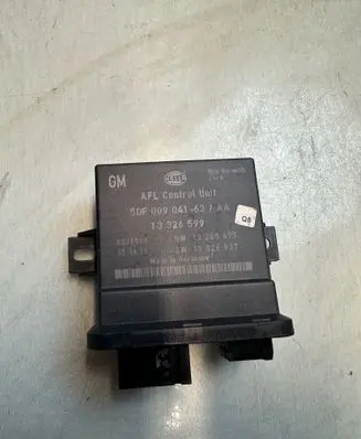 Opel Insignia A Light module LCM 13326599