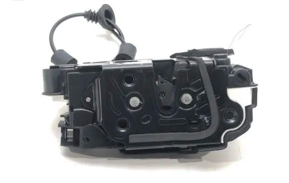 Skoda Octavia Mk3 (5E) Rear door lock 5E0839016
