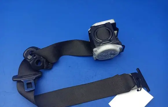 Cadillac BLS Rear seatbelt P12757686055755 4010661625 12757686