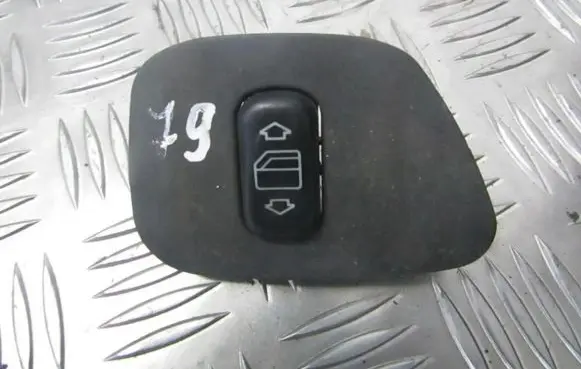 Mercedes-Benz E W210 Electric window control switch 2108200510 03100500