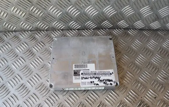 Toyota Corolla Verso AR10 Engine control unit/module 896610F092