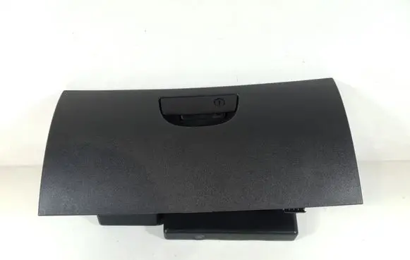 Dodge Challenger Glove box GUEUZ80XDVAC